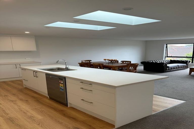 Photo of property in 12b Bluefin Way, West Harbour, Auckland, 0618