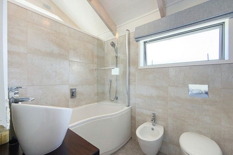 Photo of property in 107 Pohutukawa Crescent, Whangamata, 3620