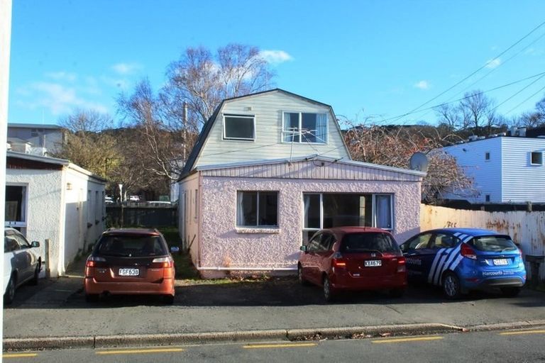 Photo of property in 8 Ethel Mcmillan Place, North Dunedin, Dunedin, 9016