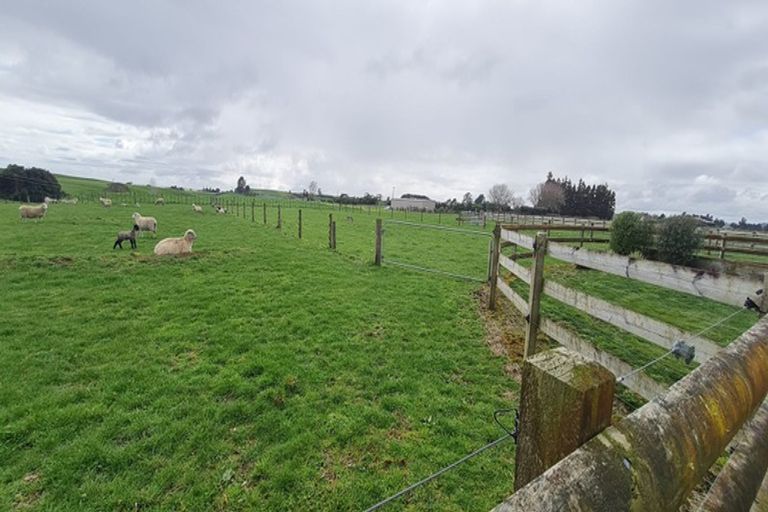 Photo of property in 190 Ohanga Road, Onaero, Waitara, 4383