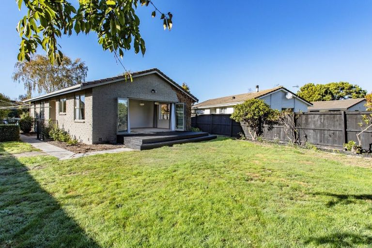 Photo of property in 19 Jenkins Avenue, Redwood, Christchurch, 8051