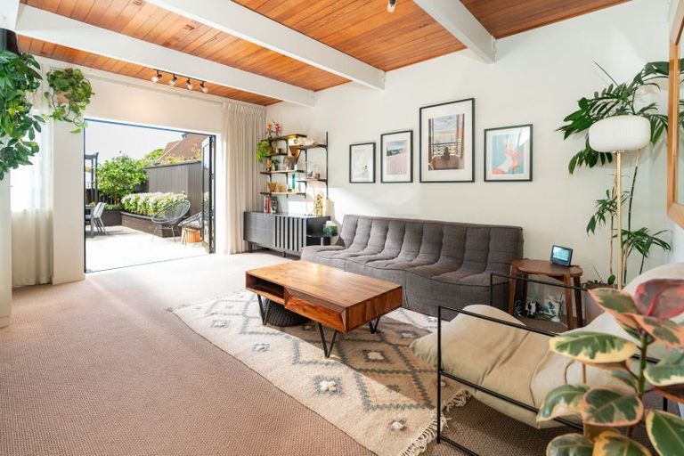 Photo of property in Pitarua Court, 6/11 Pitarua Street, Thorndon, Wellington, 6011