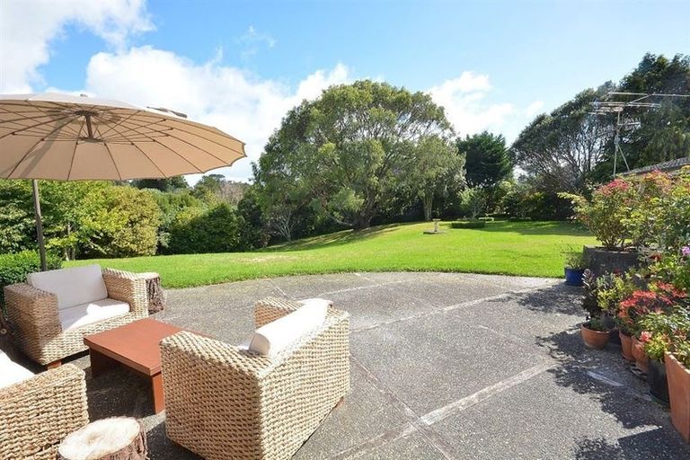 Photo of property in 211 Ngarara Road, Waikanae, 5391