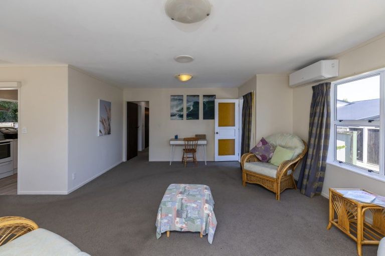 Photo of property in 70a Rimu Street, Waikanae, 5036