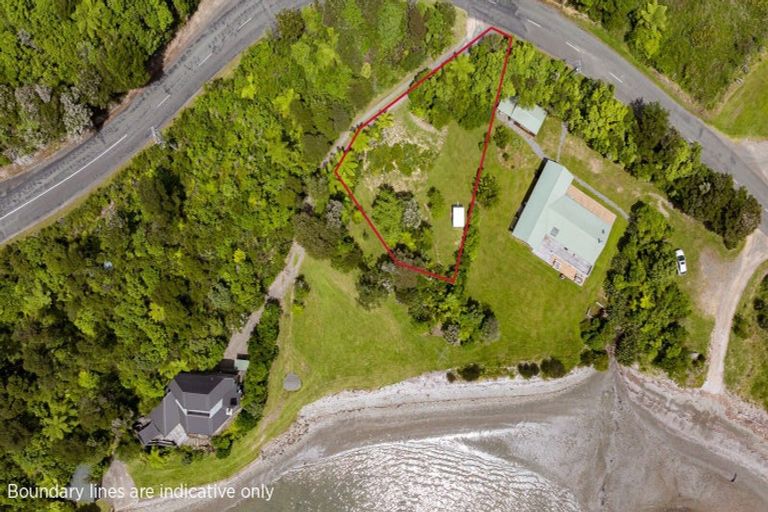 Photo of property in 61 Hope Drive, Okiwi Bay, 7193