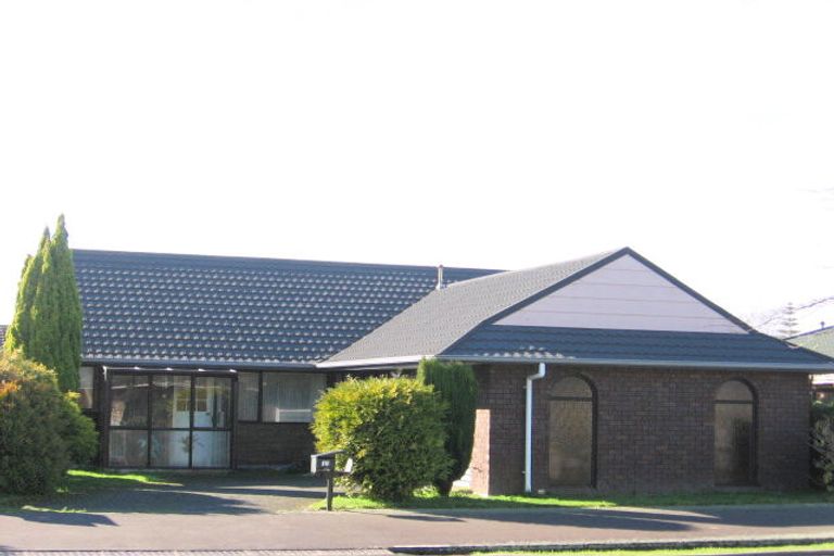 Photo of property in 11 Mcarthur Street, Terrace End, Palmerston North, 4410