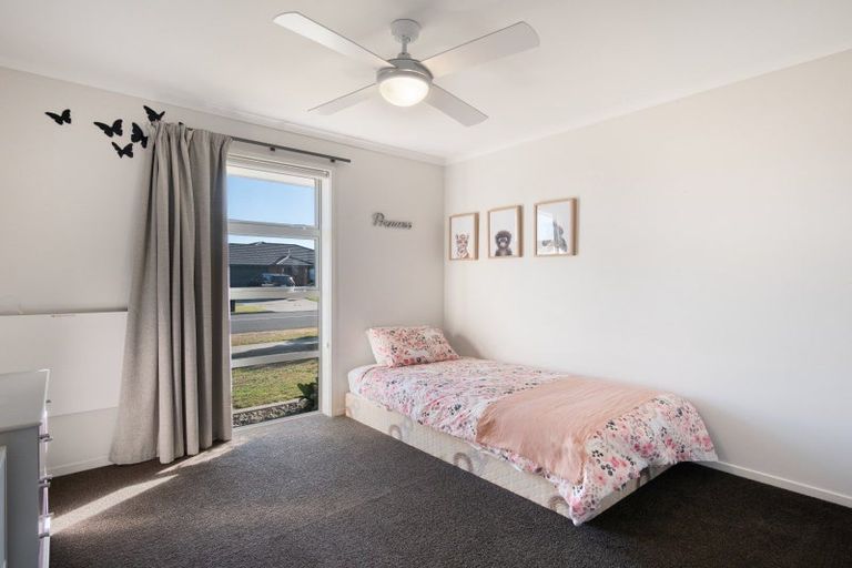 Photo of property in 31 Blanche Road, Papamoa Beach, Papamoa, 3118