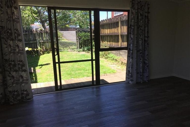 Photo of property in 91 Seymour Road, Sunnyvale, Auckland, 0612