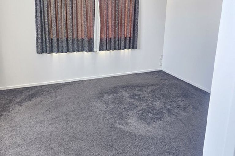 Photo of property in 51 Swaffield Road, Papatoetoe, Auckland, 2025