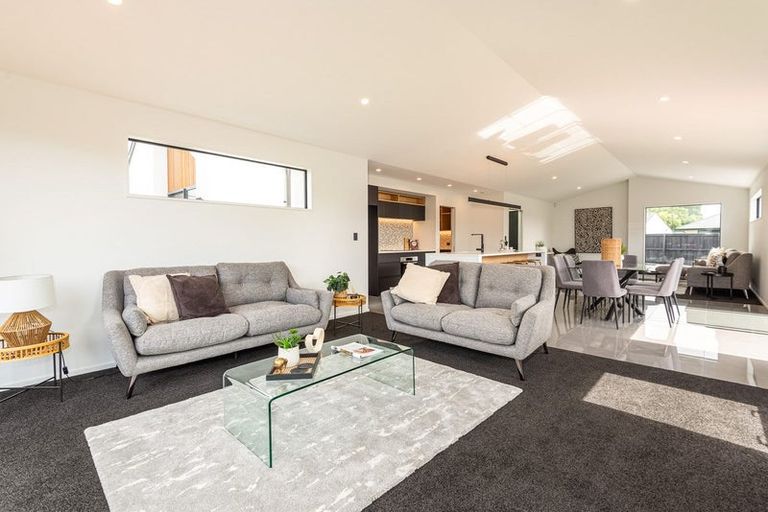 Photo of property in 27 Reece Place, Marshland, Christchurch, 8051