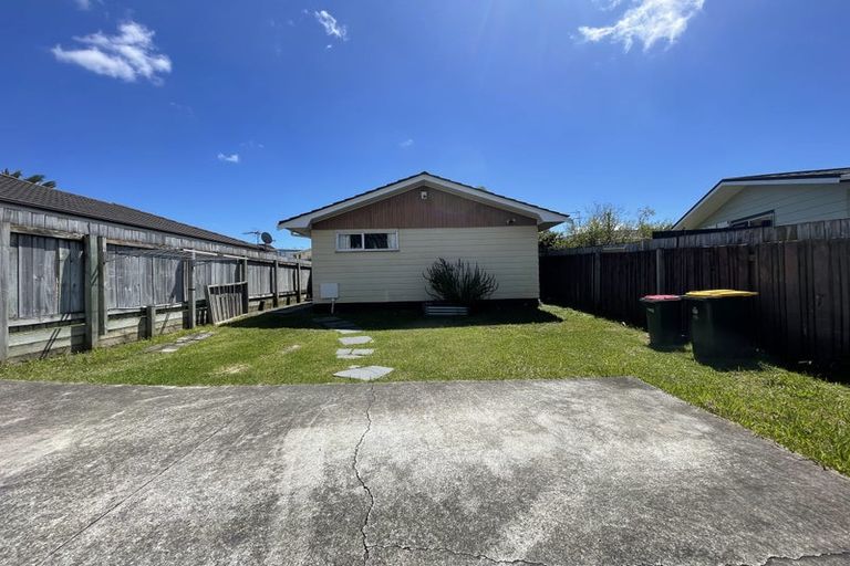 Photo of property in 59 Casuarina Road, Half Moon Bay, Auckland, 2012