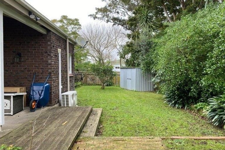 Photo of property in 4 Nassau Court, Half Moon Bay, Auckland, 2012