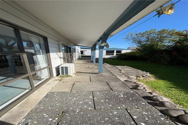 Photo of property in 129 Peel Street, Westport, 7825