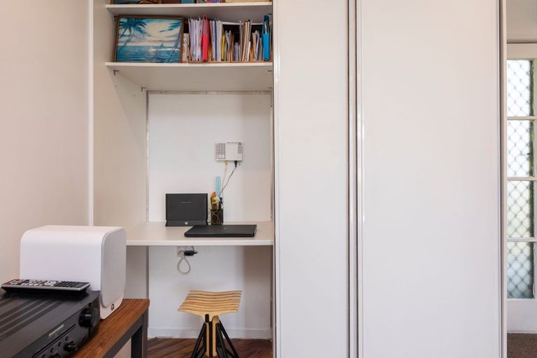 Photo of property in Balmoral Court, 2/130a Balmoral Road, Mount Eden, Auckland, 1024