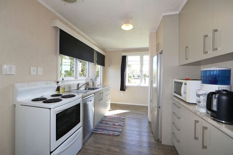 Photo of property in 802 Alexandra Street, Parkvale, Hastings, 4122