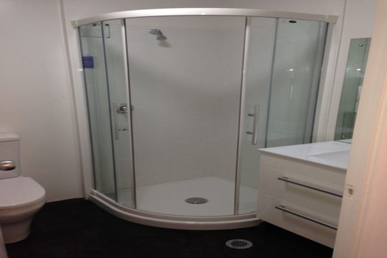 Photo of property in 8 Torrens Terrace, Mount Cook, Wellington, 6011