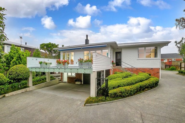 Photo of property in 9a Matata Street, Blockhouse Bay, Auckland, 0600