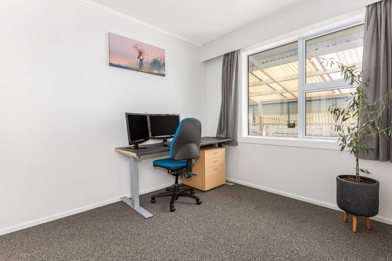 Photo of property in 20 Parenga Street, Wainuiomata, Lower Hutt, 5014