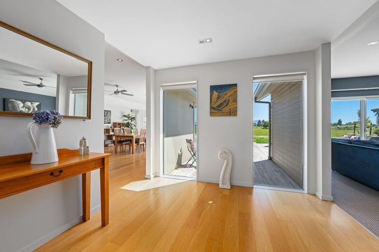 Photo of property in 159 Dry Hills Lane, Riverlands, Blenheim, 7274