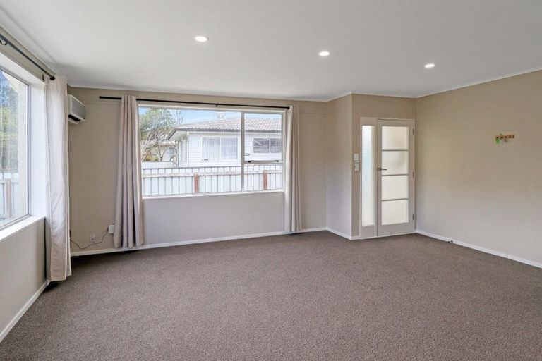 Photo of property in 256a Wellington Road, Wainuiomata, Lower Hutt, 5014