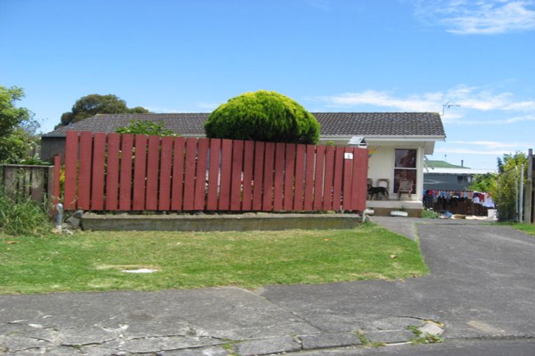 Photo of property in 9 Harwell Place, Mangere, Auckland, 2022