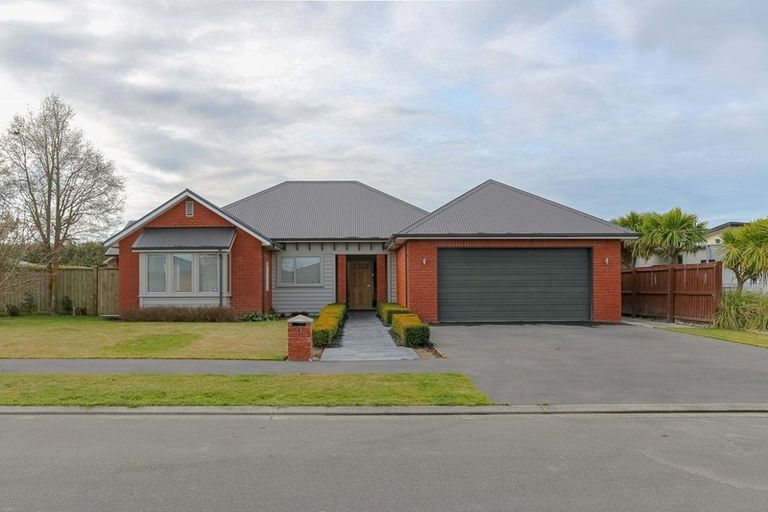 Photo of property in 23 Cathcart Crescent, Prebbleton, 7604