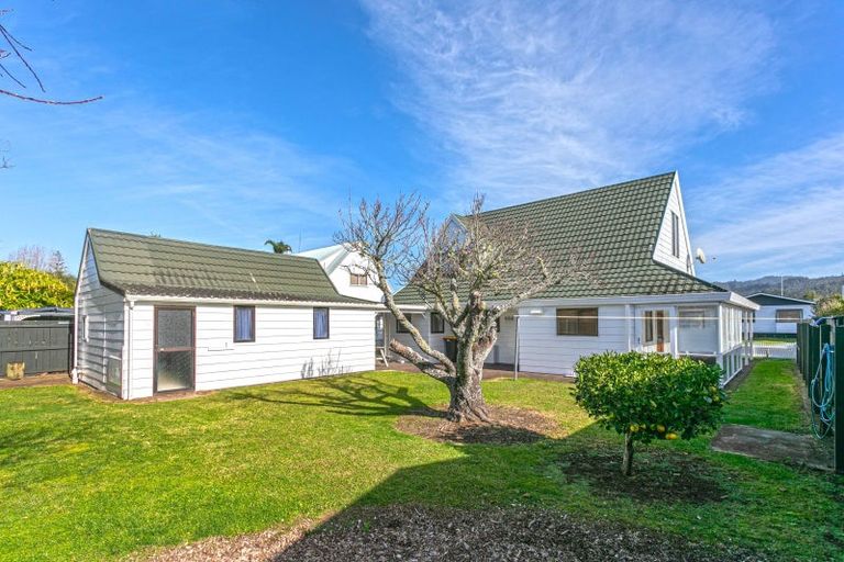 Photo of property in 8 Kauri Place, Tairua, 3508