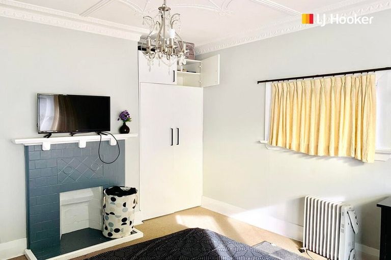 Photo of property in 33 Forfar Street, Clyde Hill, Dunedin, 9011