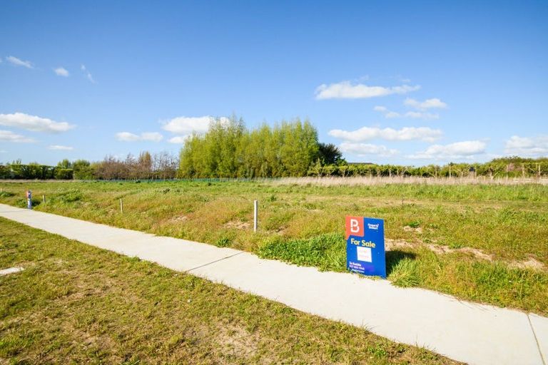 Photo of property in 27 Kanzan Grove, Maewa, 4702