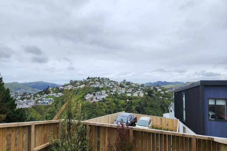 Photo of property in 15/62 Spenmoor Street, Newlands, Wellington, 6037