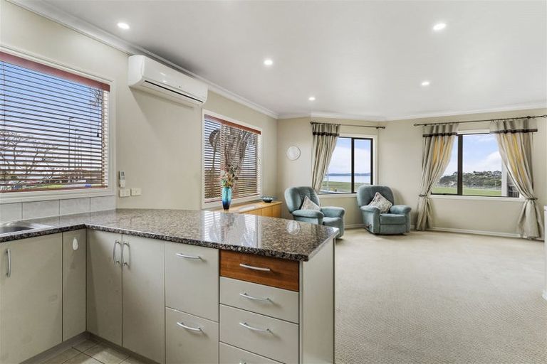 Photo of property in 1 Macleans Road, Bucklands Beach, Auckland, 2014