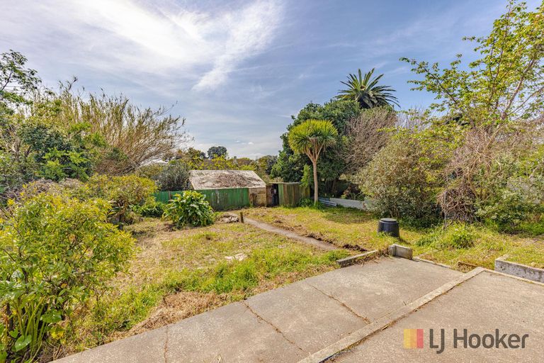 Photo of property in 42 Harper Street, Gonville, Whanganui, 4501