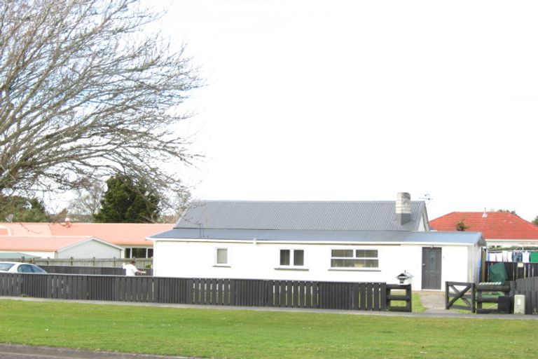 Photo of property in 12 Portia Street, Stratford, 4332