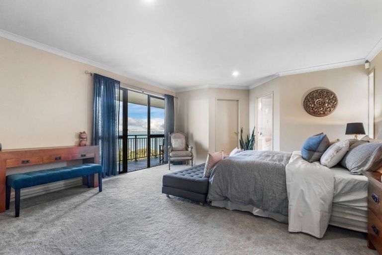 Photo of property in 67 Harbour View Road, Te Atatu Peninsula, Auckland, 0610