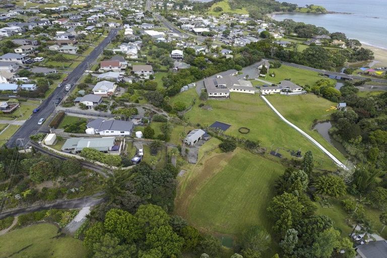 Photo of property in 30 Berghan Road, Coopers Beach, 0420