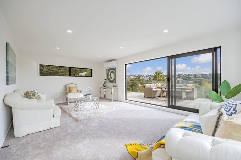 Photo of property in 7a Manuwai Road, Torbay, Auckland, 0630