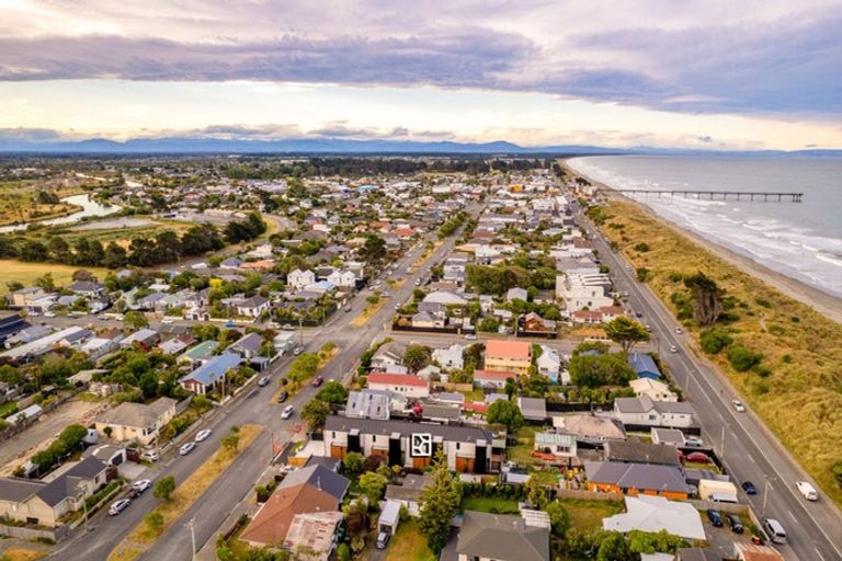 Photo of property in 1/141 Oram Avenue, New Brighton, Christchurch, 8061