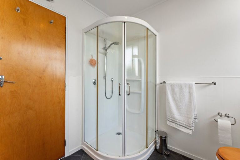 Photo of property in 11 Beaumont Place, Westbrook, Palmerston North, 4412