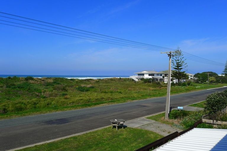 Photo of property in 44 Bway Road, Waihi Beach, 3611