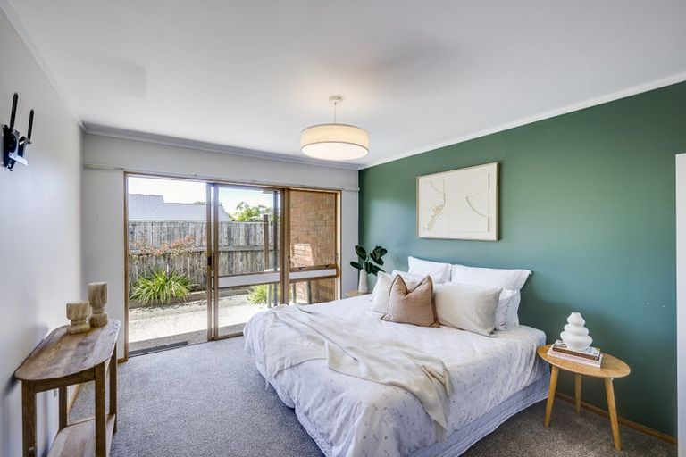 Photo of property in 16 Ngarimu Crescent, Taradale, Napier, 4112