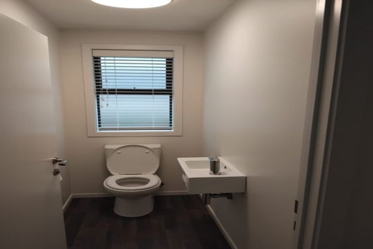 Photo of property in 1-2/10 Brunswick Street, Seaview, Timaru, 7910