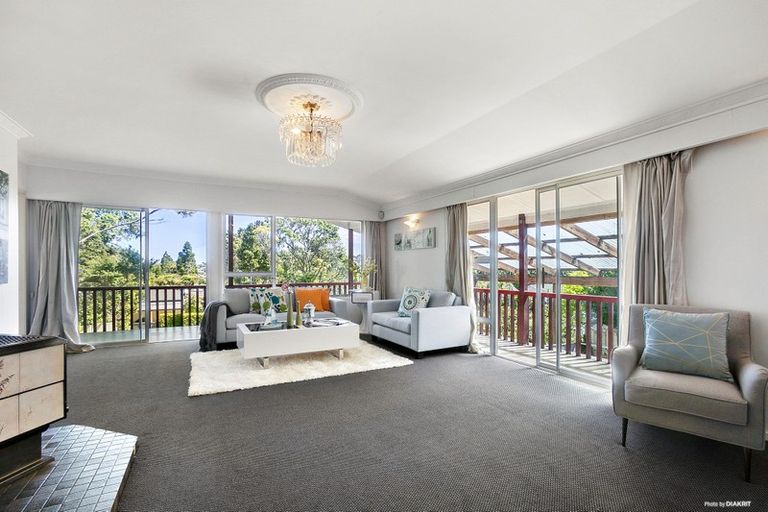 Photo of property in 15 Barlow Place, Chatswood, Auckland, 0626