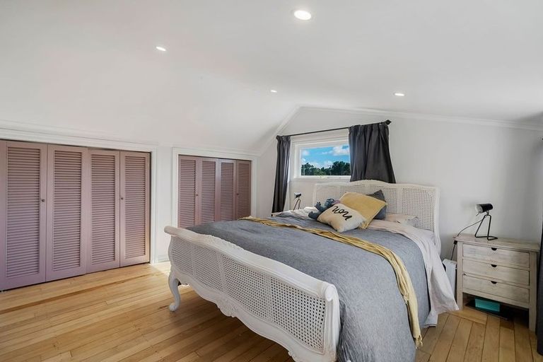 Photo of property in 28 Rangatira Road, Birkenhead, Auckland, 0626