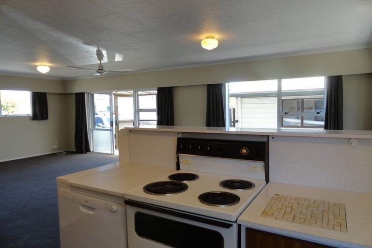 Photo of property in 3/3 Mules Street, Stoke, Nelson, 7011