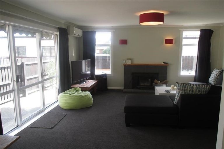 Photo of property in 735 Main North Road, Belfast, Christchurch, 8051