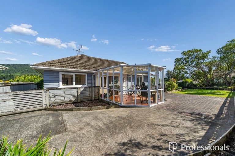 Photo of property in 9 Peel Place, Wainuiomata, Lower Hutt, 5014
