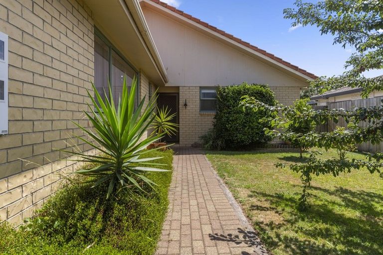 Photo of property in 11 Ashmore Place, Fairy Springs, Rotorua, 3015