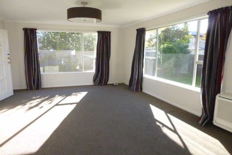 Photo of property in 1/12 Molesworth Place, Somerfield, Christchurch, 8024