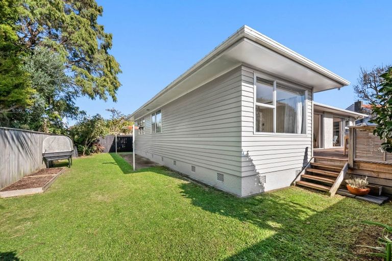 Photo of property in 14 Orr Crescent, Hutt Central, Lower Hutt, 5011