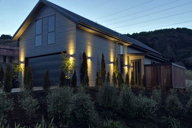 Photo of property in 22 Tapley Close, Halfway Bush, Dunedin, 9010